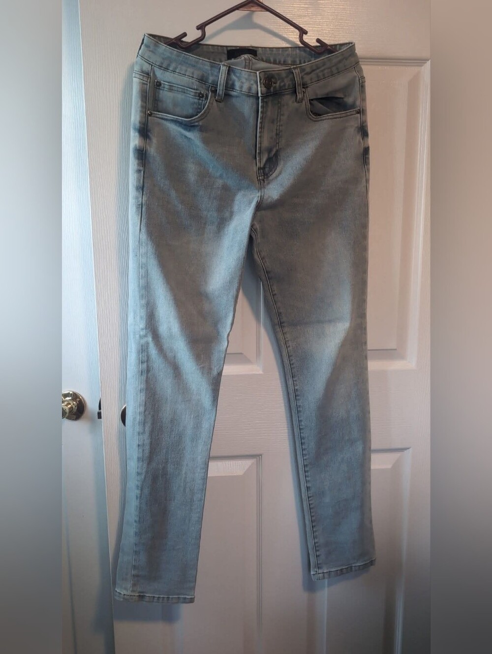 Truth Light Wash Slim Straight Leg Comfort Stretch Denim Jeans